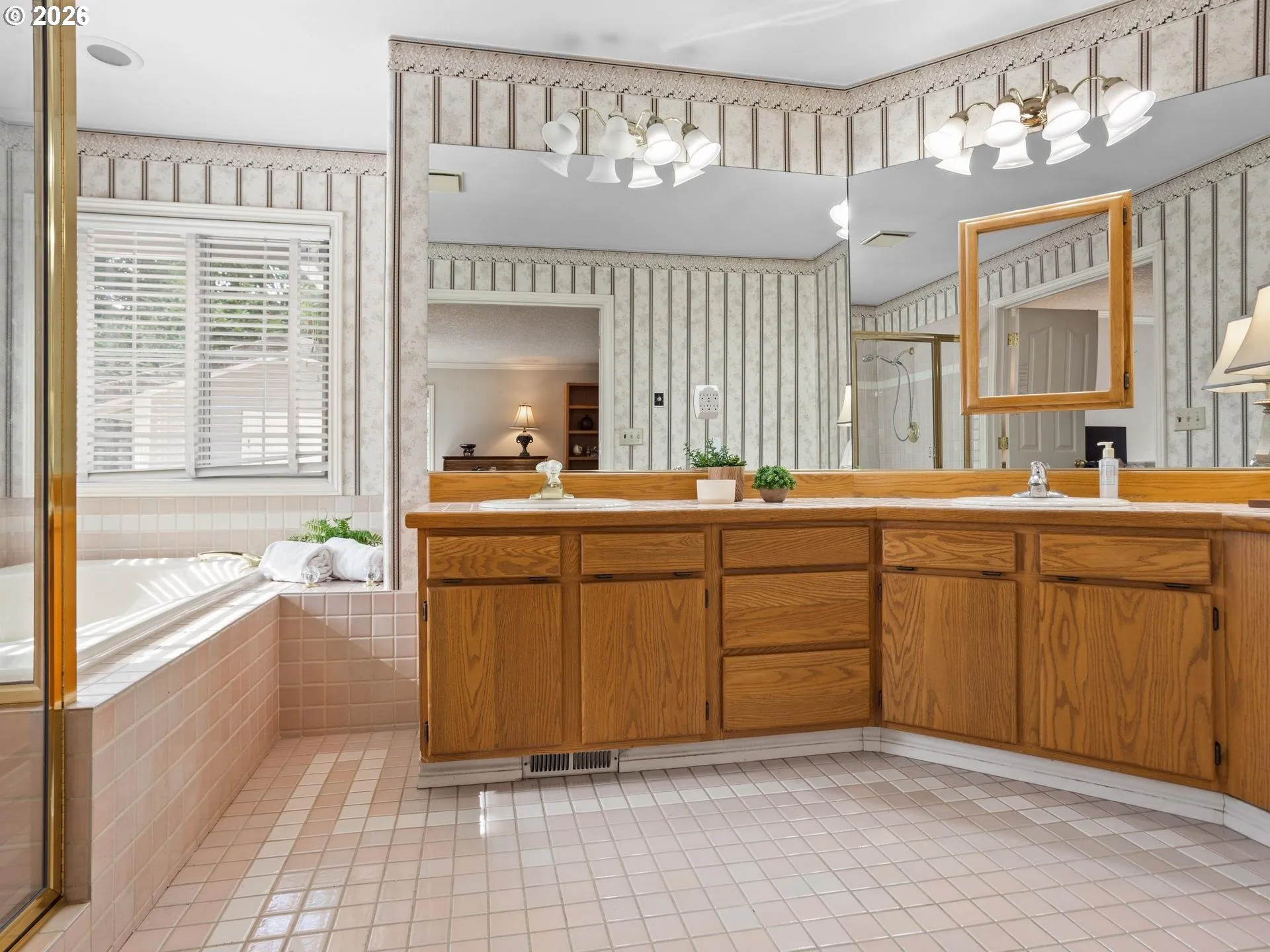 Bathroom, Attached-Double Sinks