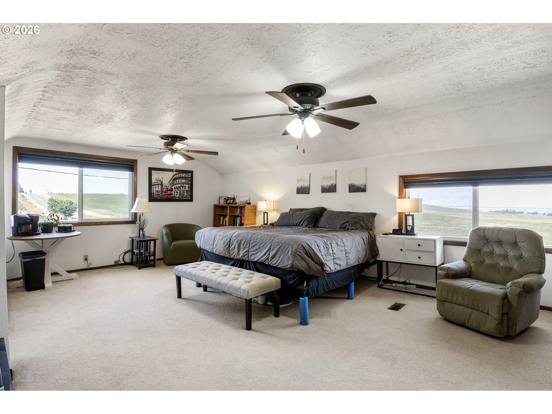Bedroom, Primary