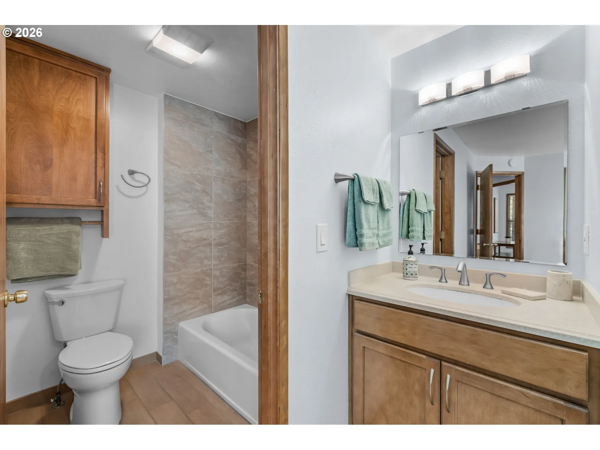 Bathroom, Attached
