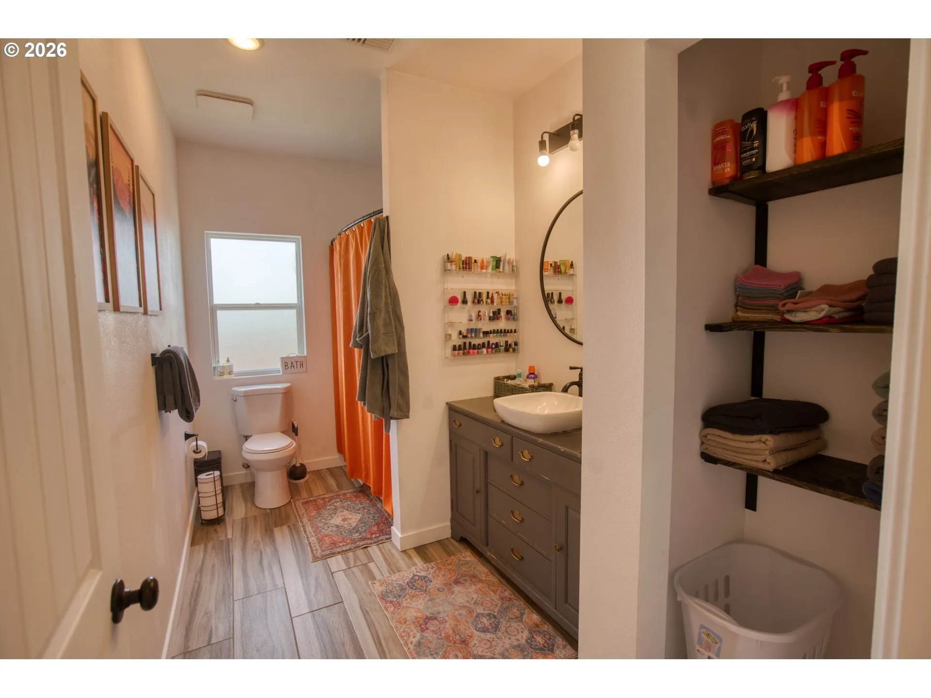 Bathroom-Hall