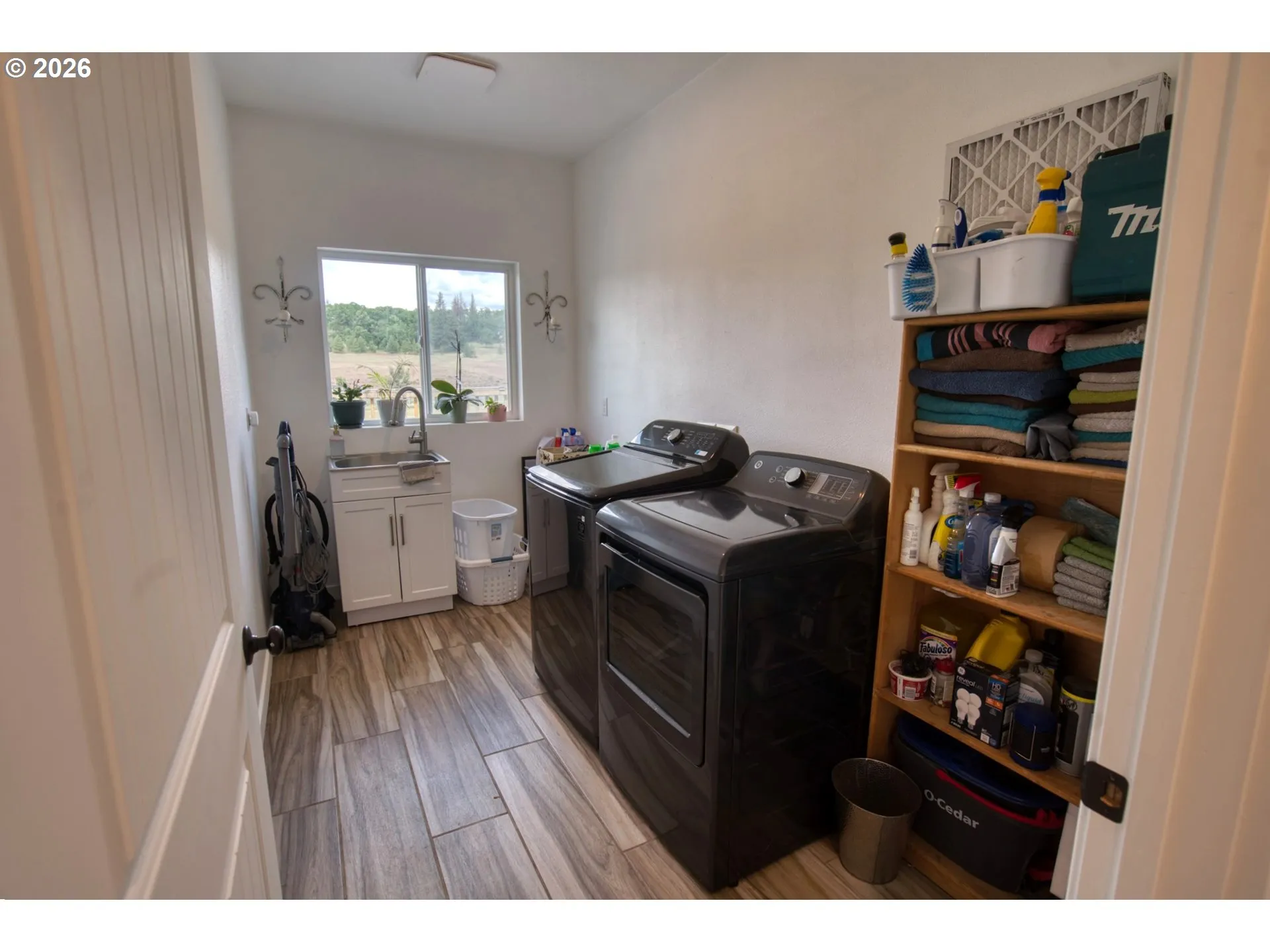 Laundry-Upper