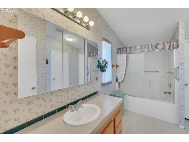 Primary Bedroom-Attached Bathroom