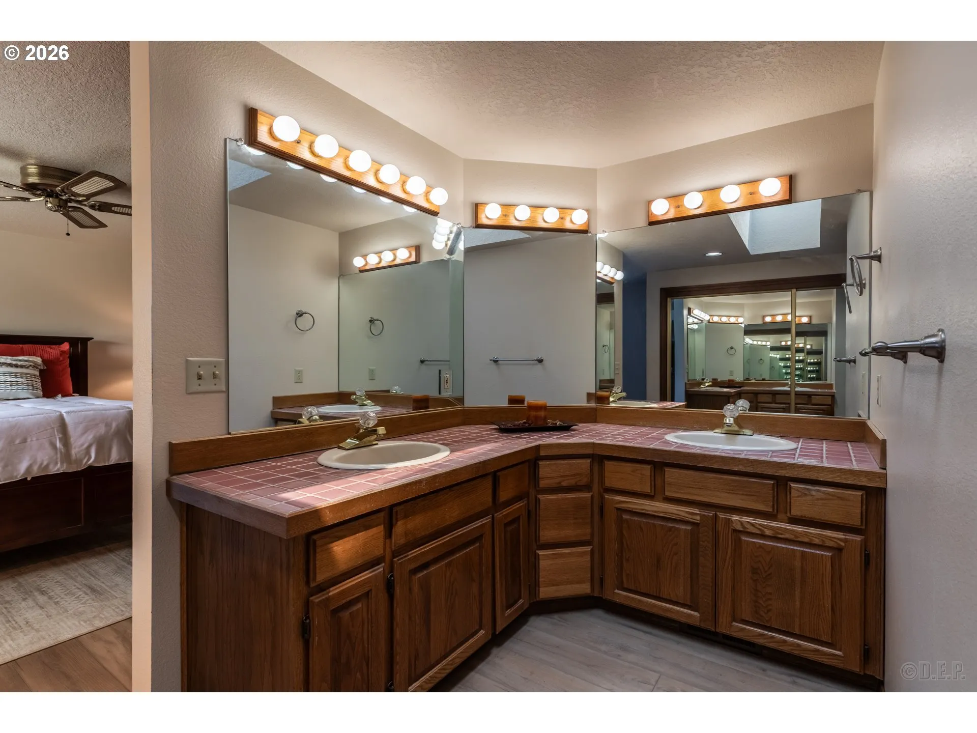 Bathroom, Attached-Main