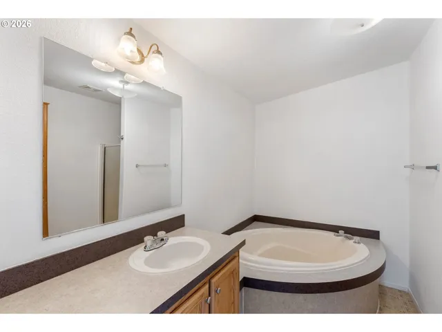 En Suite Bathroom