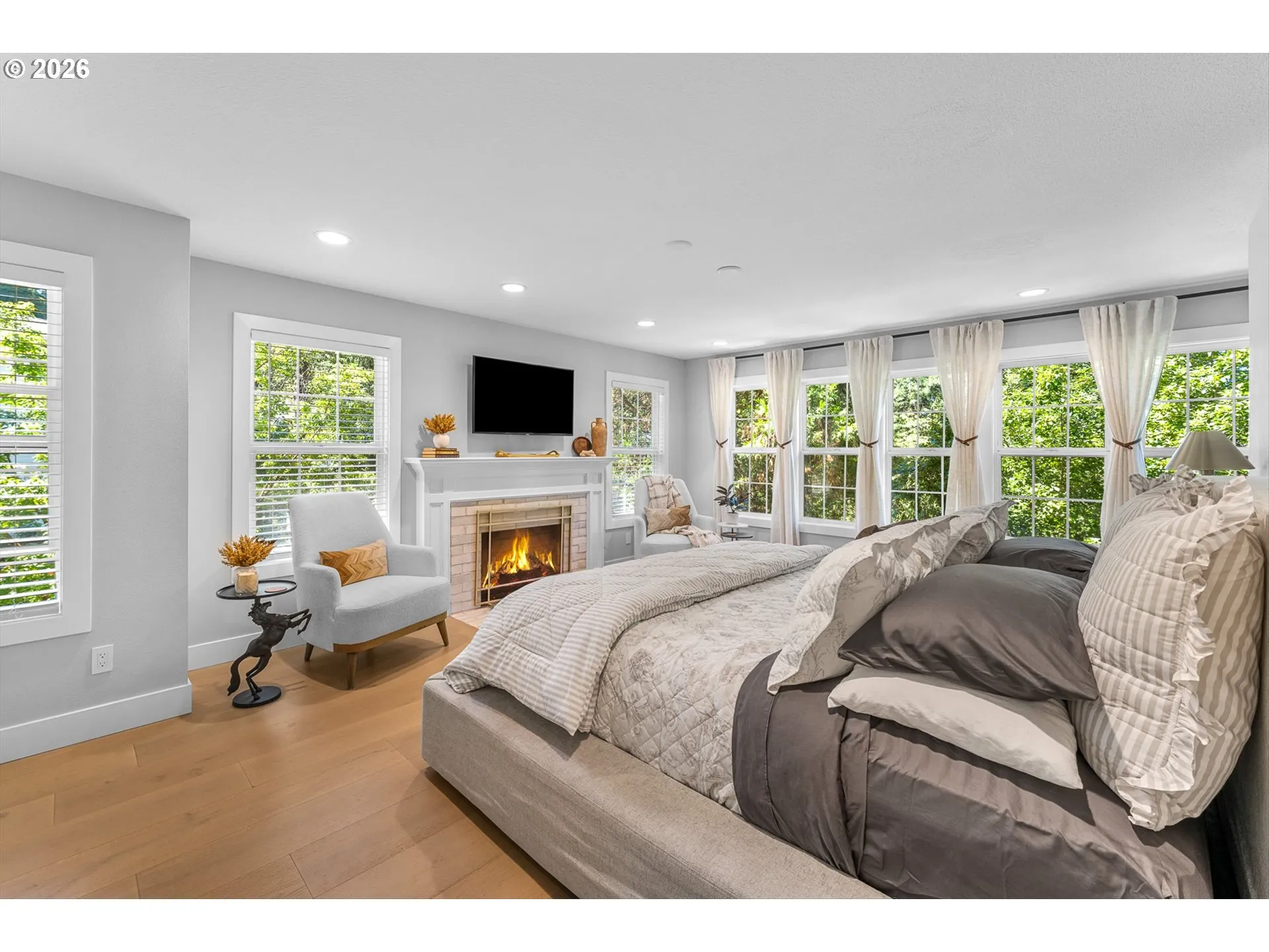 Bedroom, Primary-Upper