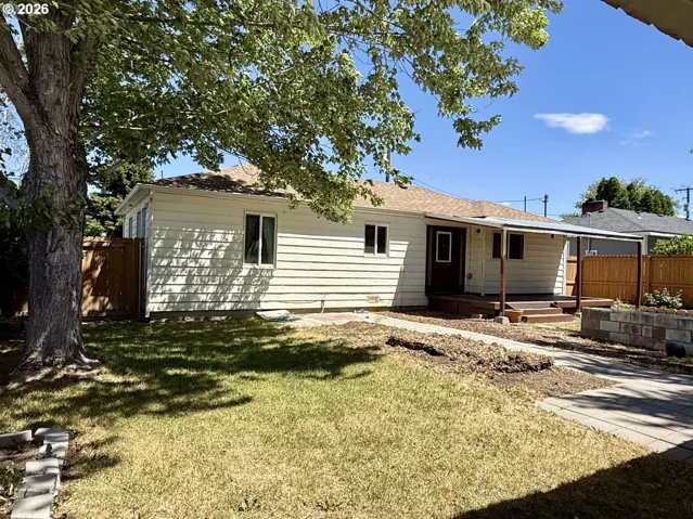 Backyard-Fenced