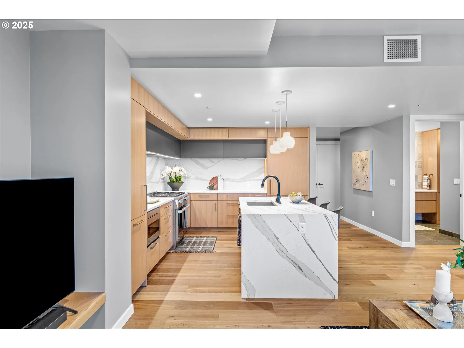 Kitchen-Island