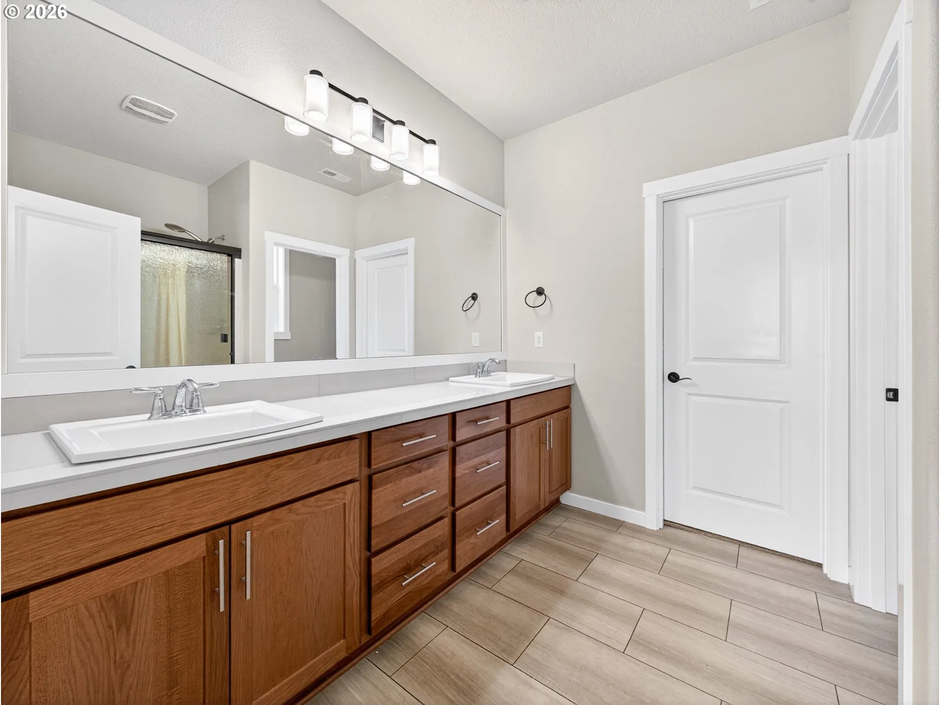 Primary Bedroom-Attached Bathroom