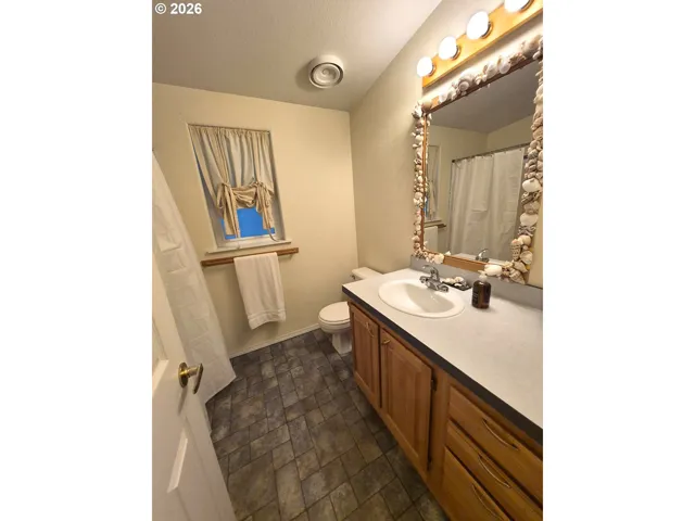 Bathroom-Hall