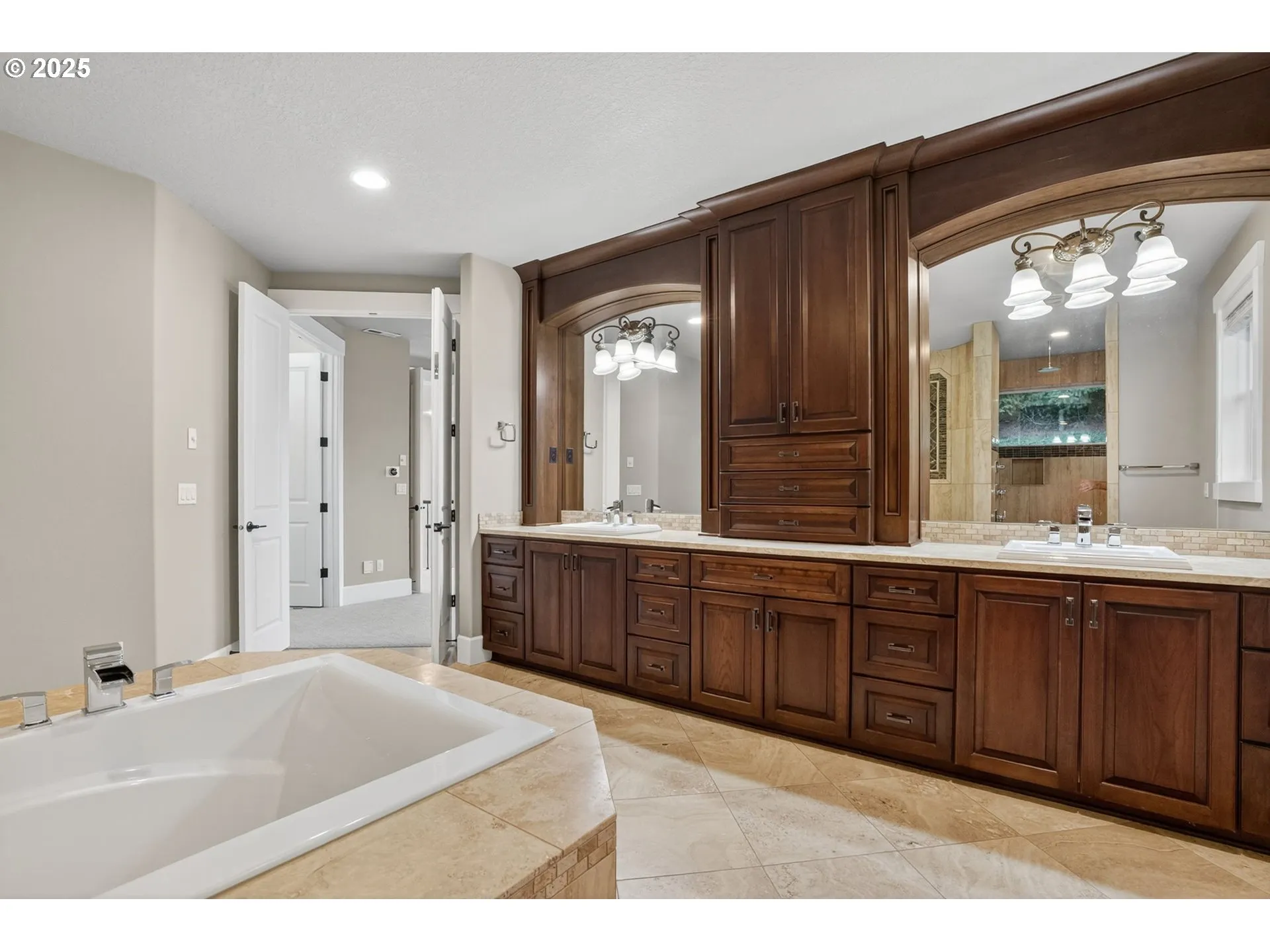Owner's Suite Bathroom