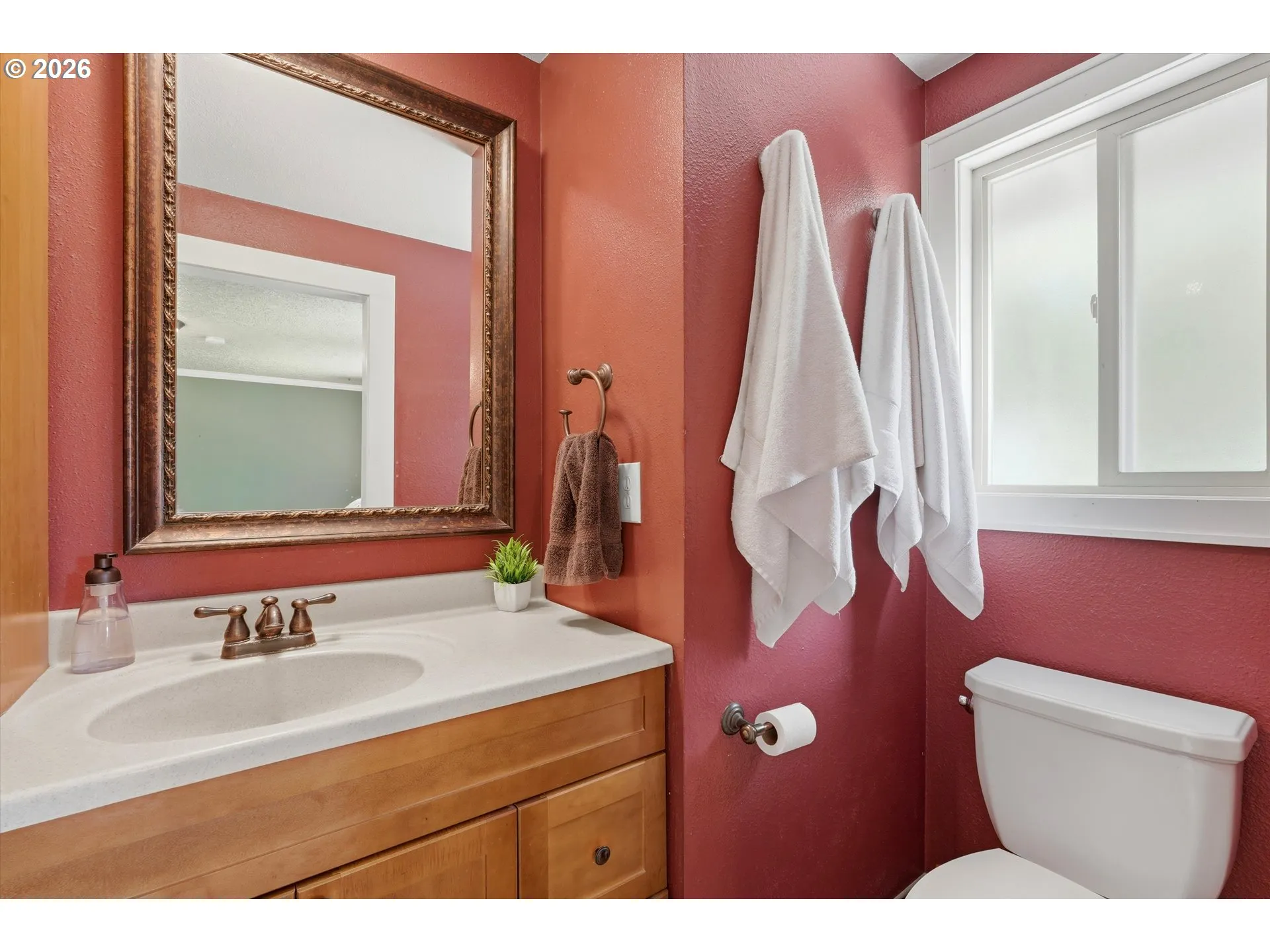 Bathroom, Attached-Upper