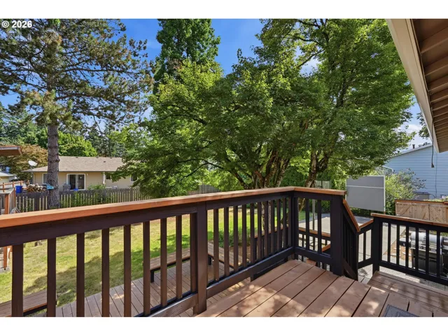 Deck-Upper