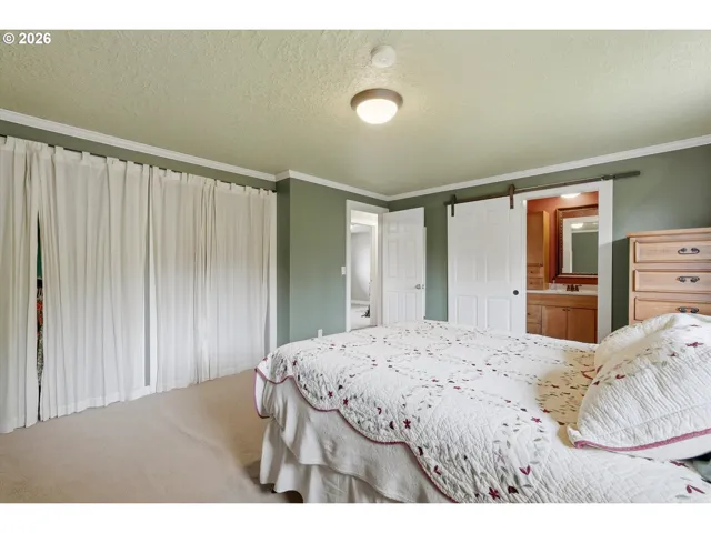 Primary Bedroom-Attached Bathroom