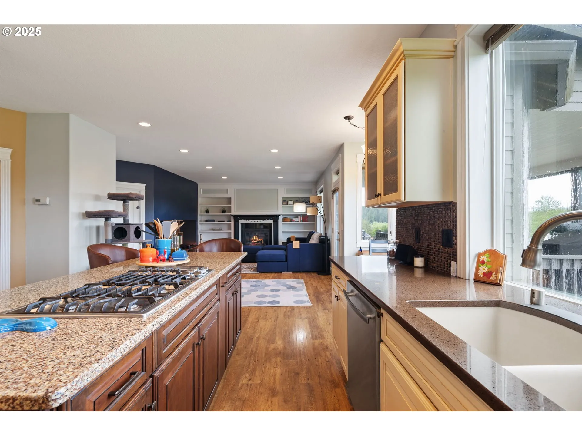 Kitchen-Cooking Island
