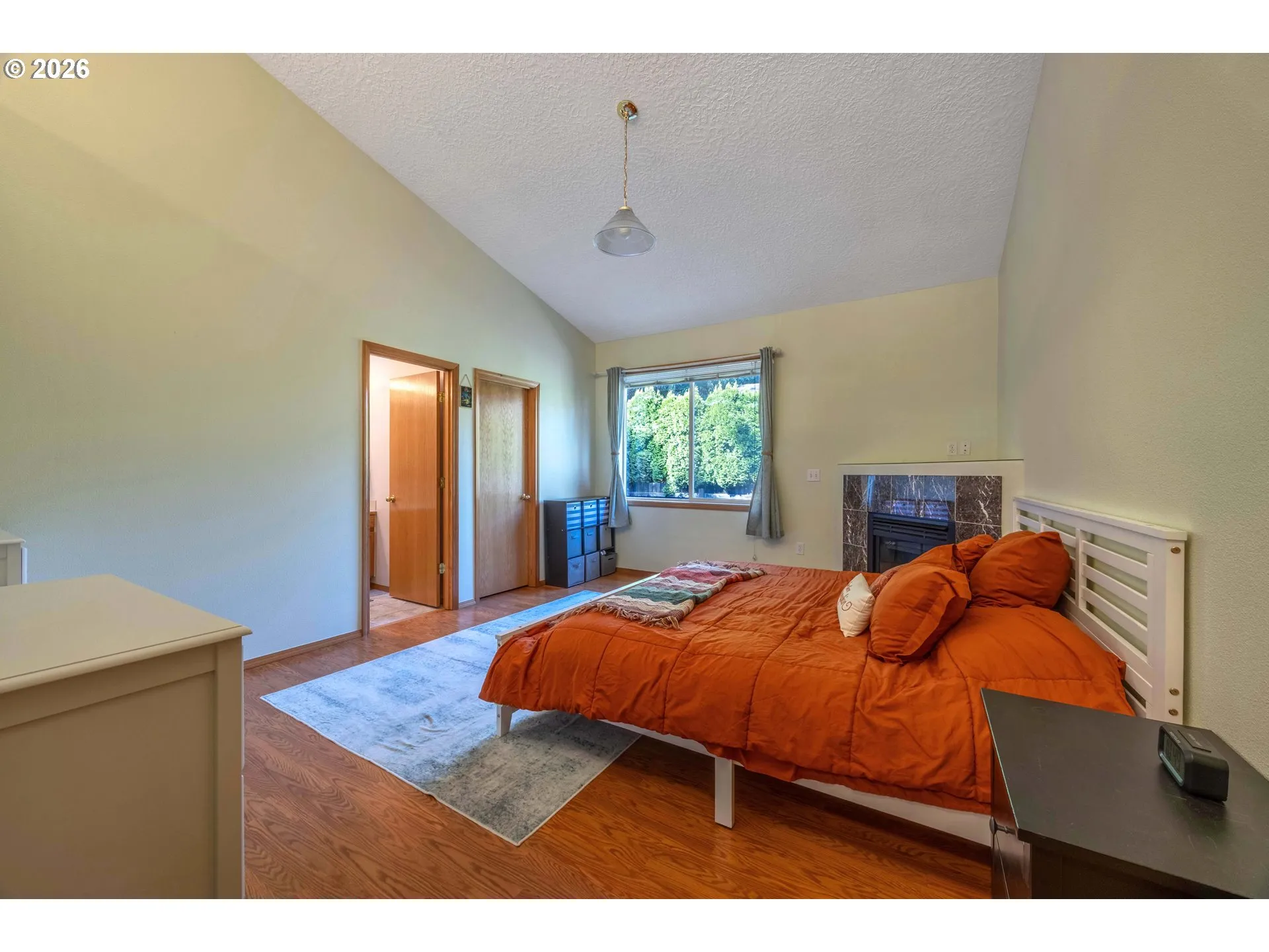 Bedroom, Primary-Main