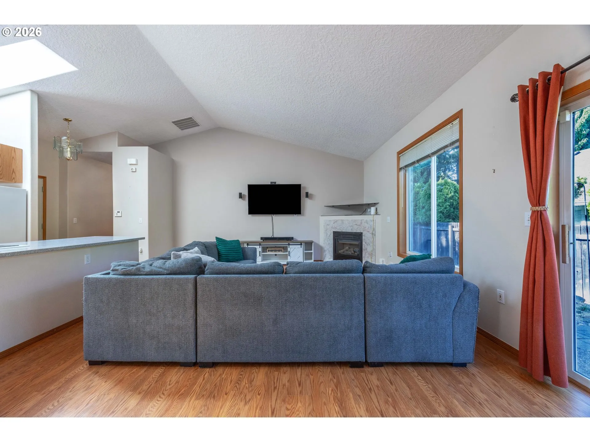Living Room-Fireplace