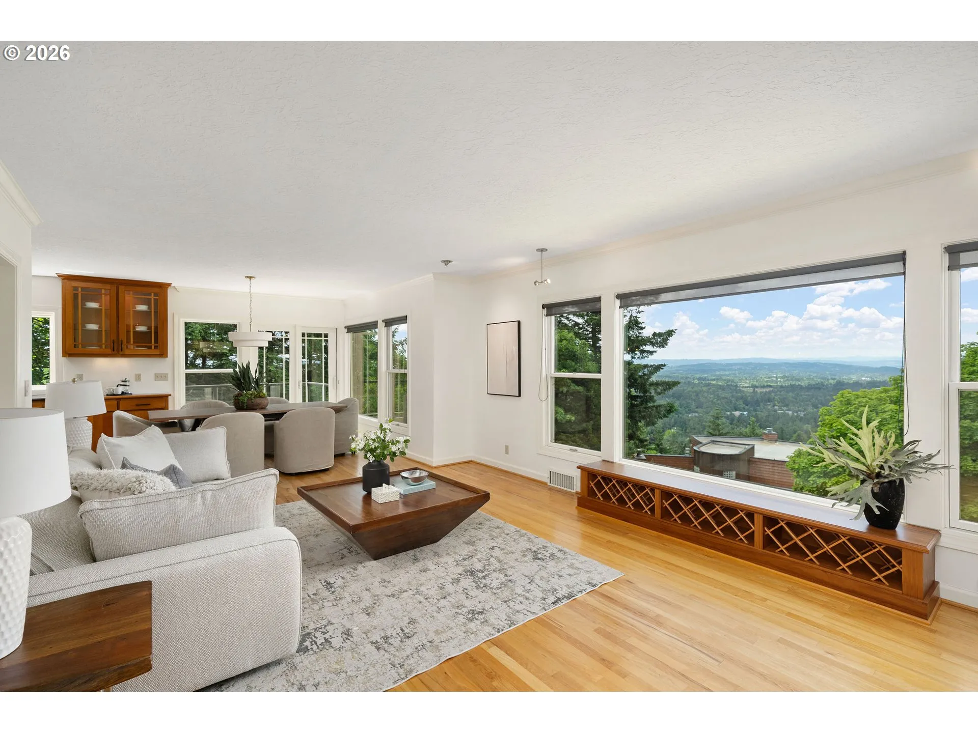 Living Room/Dining Room