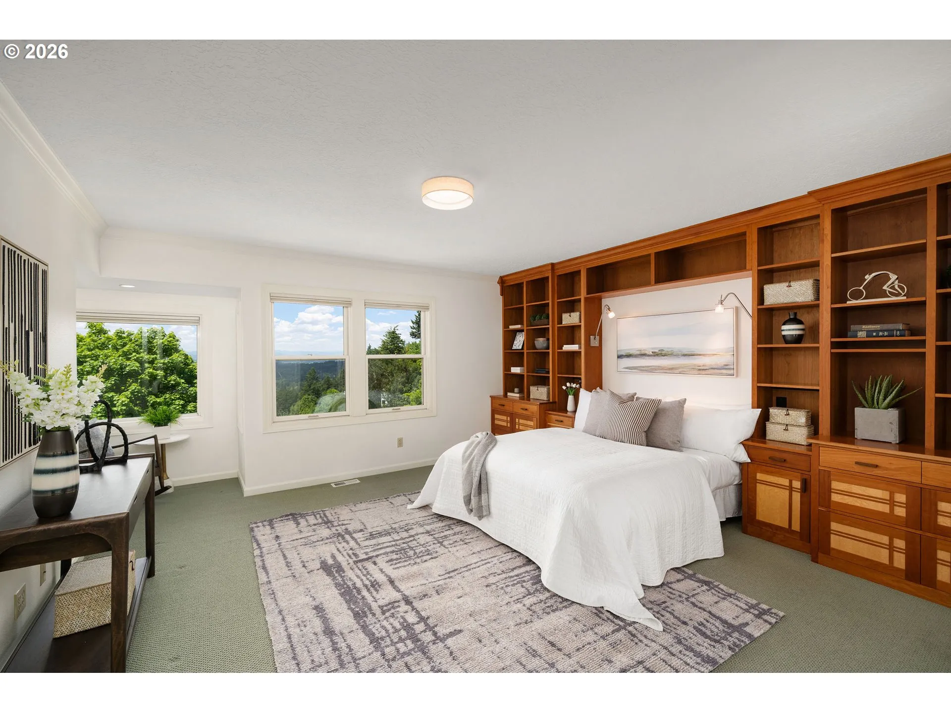 Bedroom, Owner's Suite-Main
