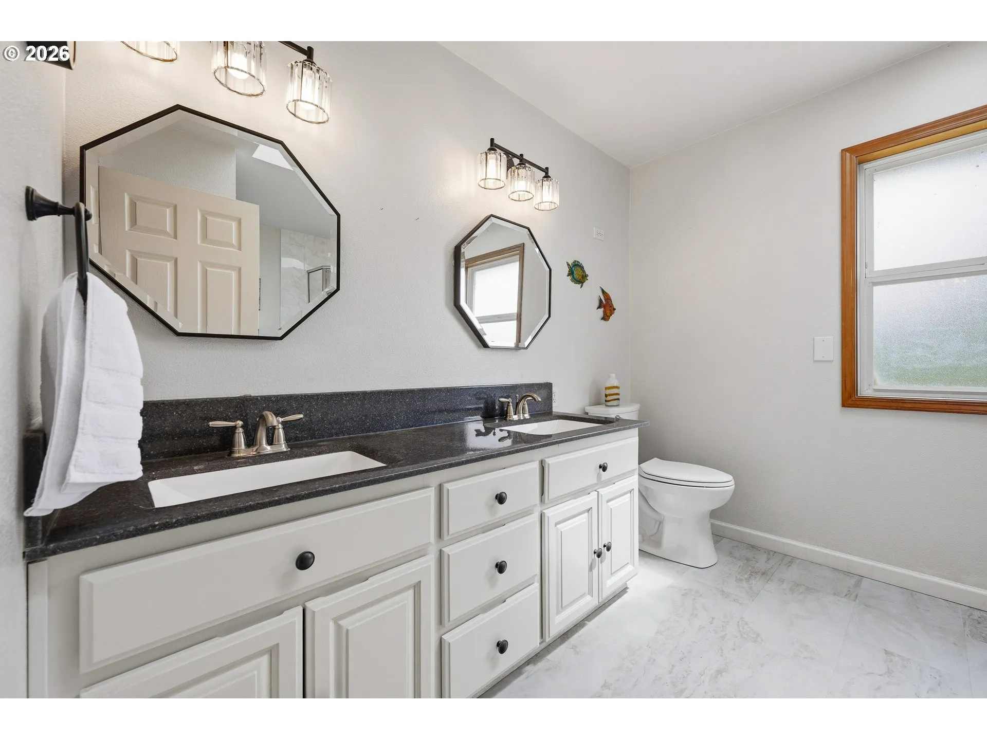 Bathroom, Attached