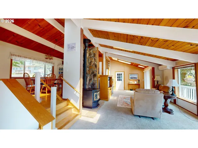 Living Room-Fireplace