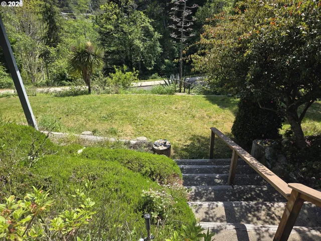 Yard-Back
