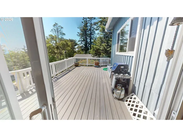 Deck-Main