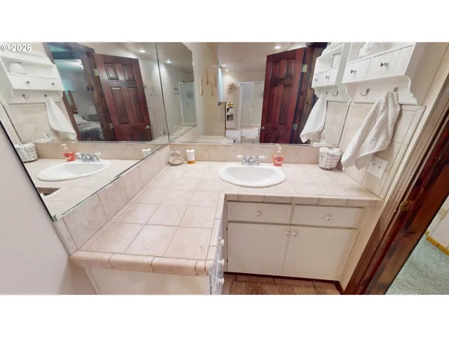 Bathroom-Lower