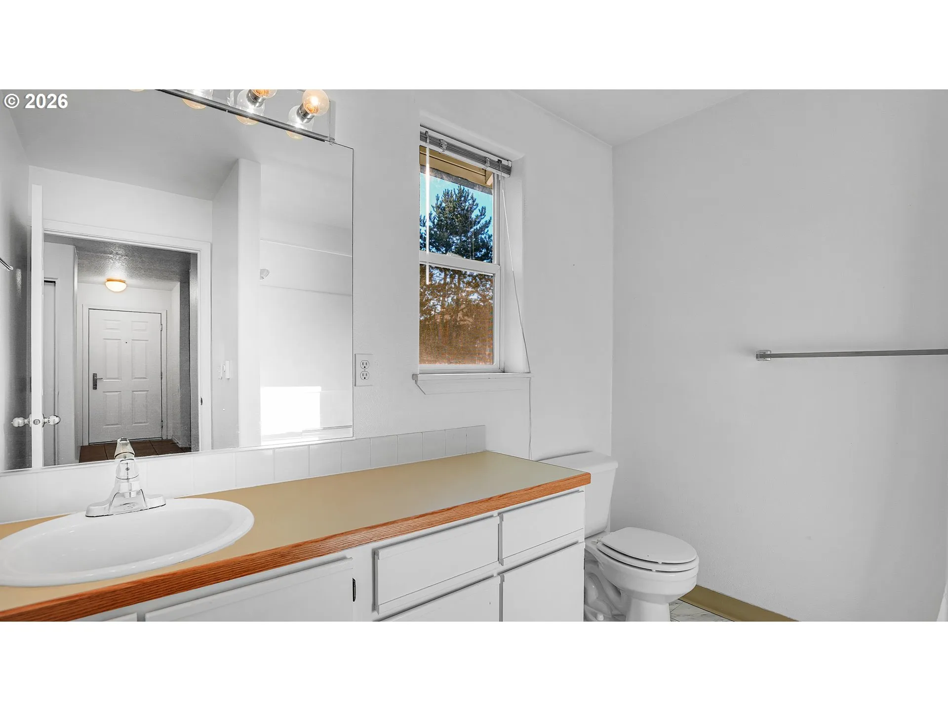 Bathroom-Hall
