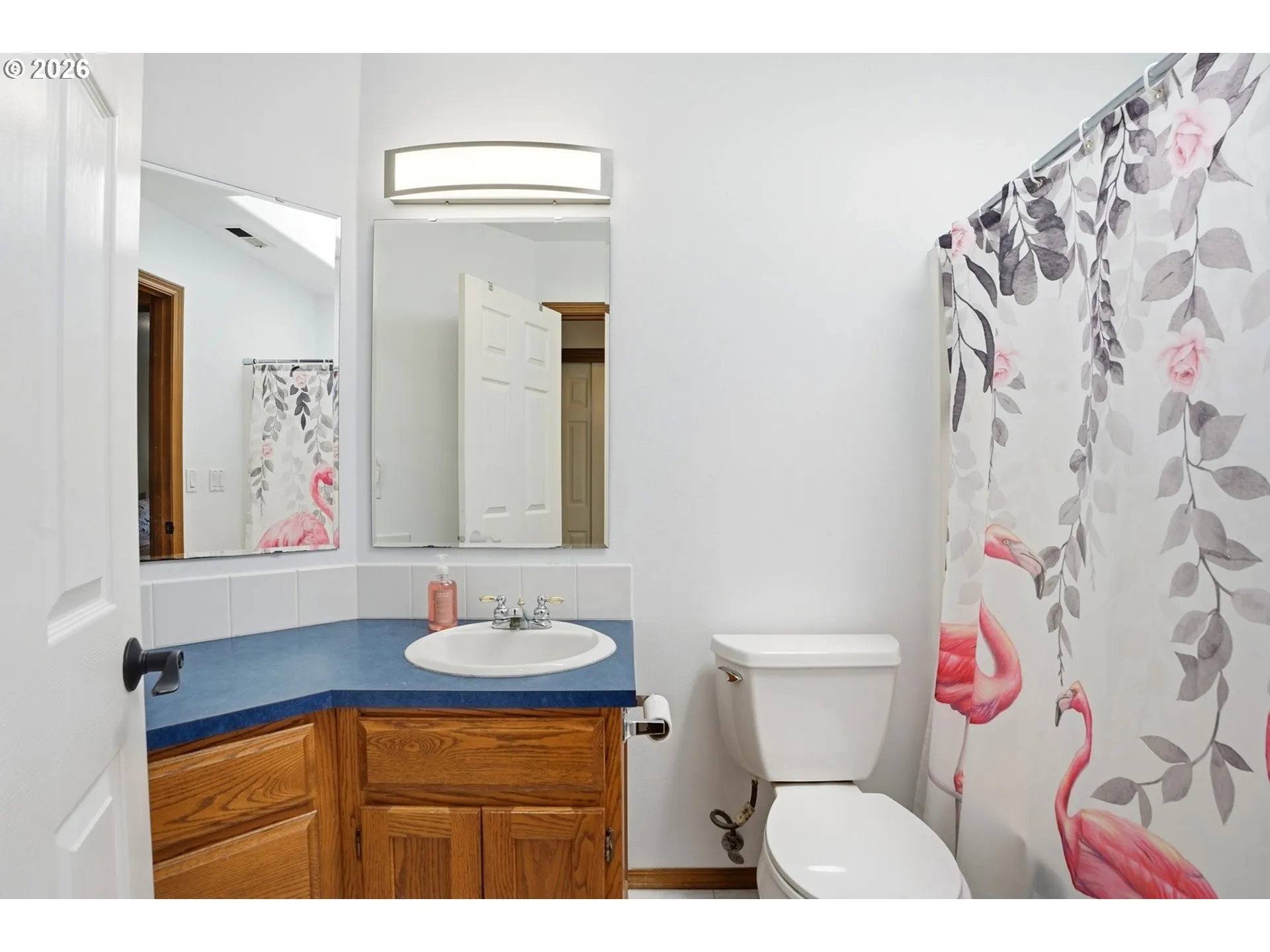 Bathroom-Upper