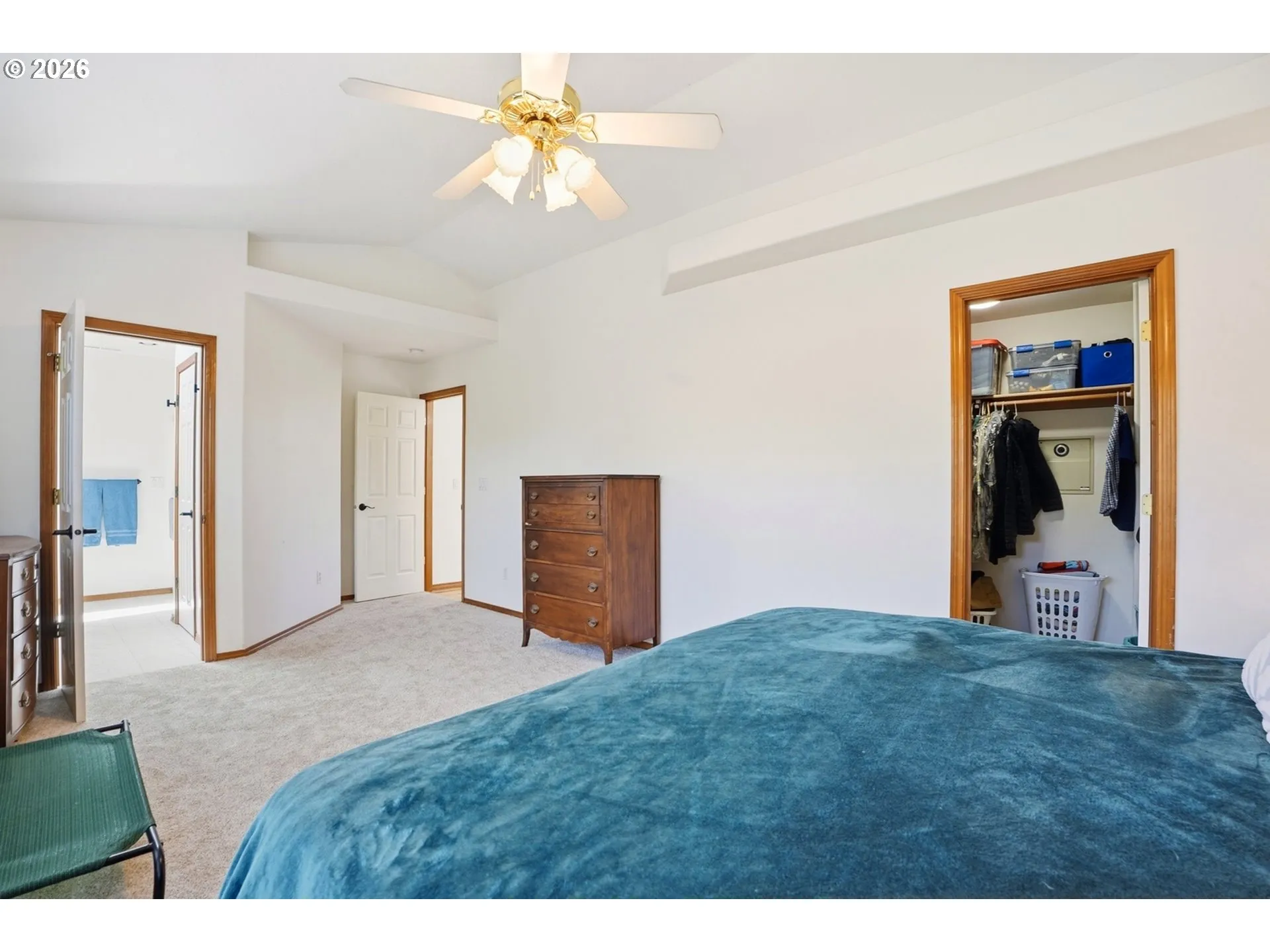 Primary Bedroom-Upper