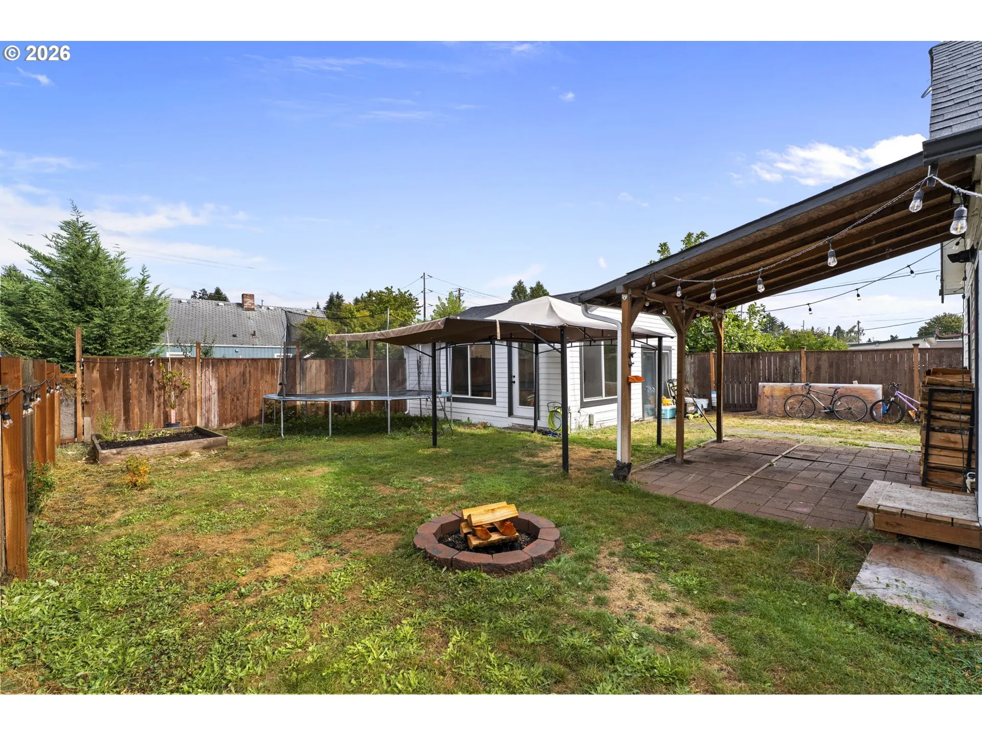 Yard-Back