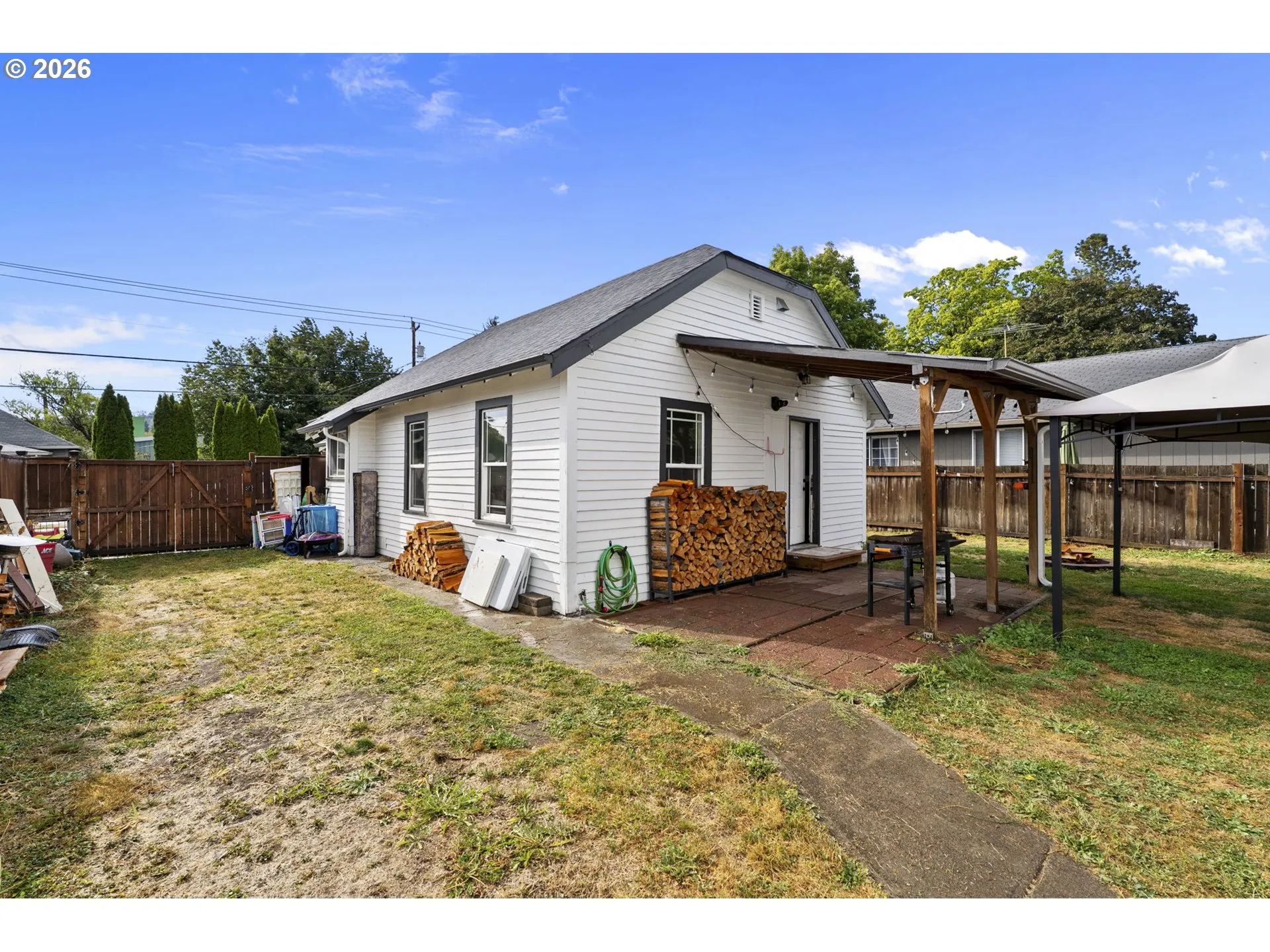 Yard-Back