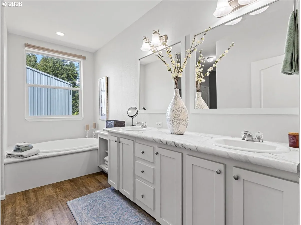 Primary Bedroom-Attached Bathroom