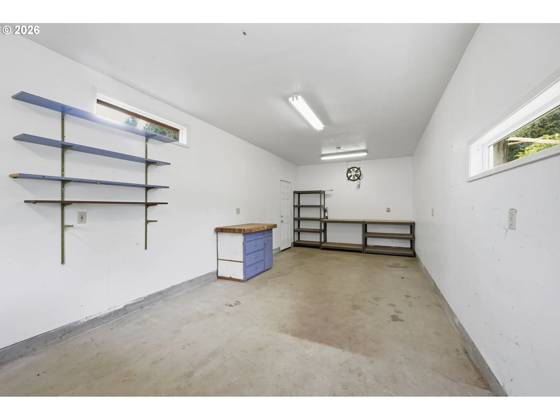 Shop-Finished