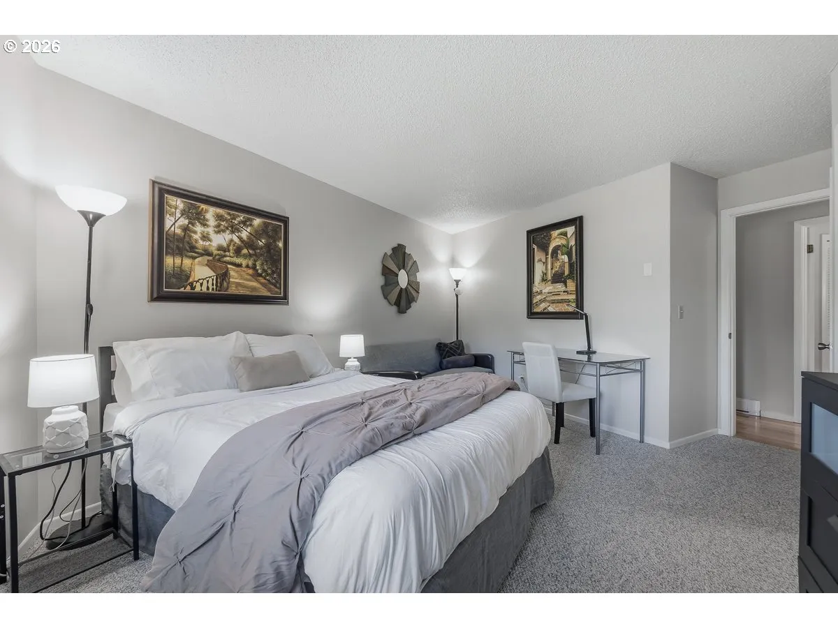 Bedroom, Owner's Suite
