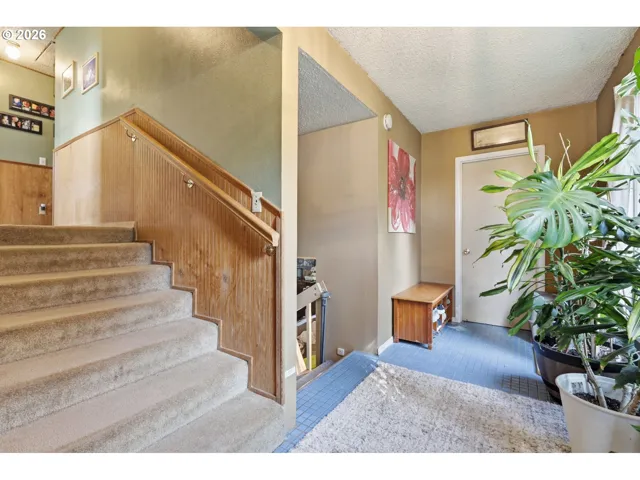 Entrance/Foyer