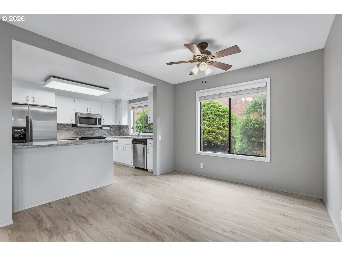 Dining Area-Ceiling Fan