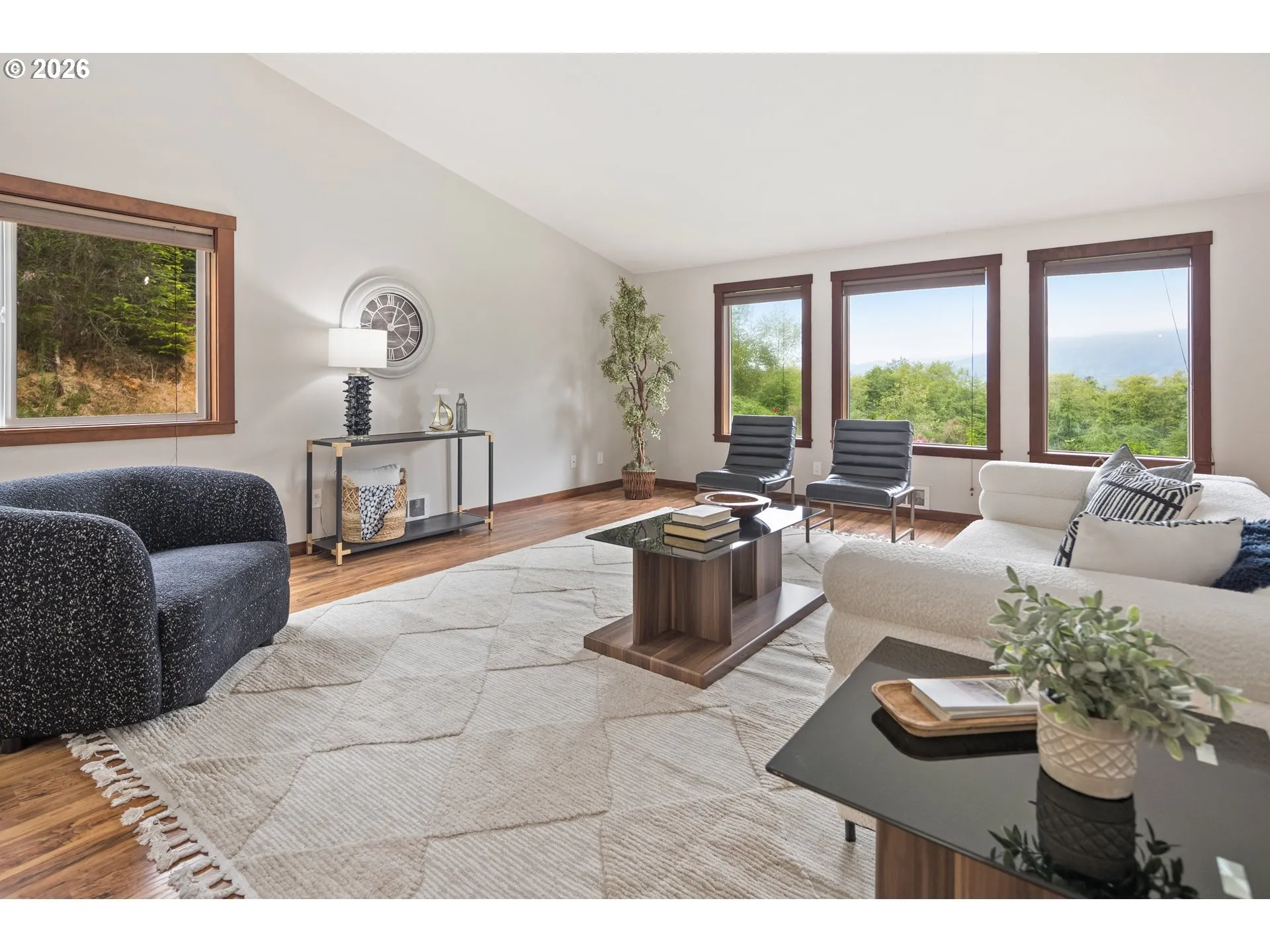 Living Room-Vaulted Ceilings