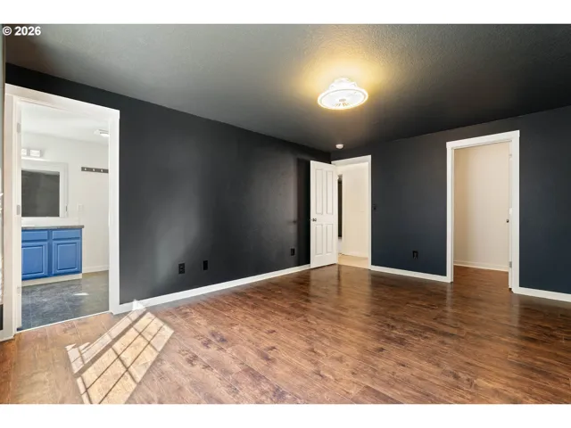 Bedroom, Primary-Upper