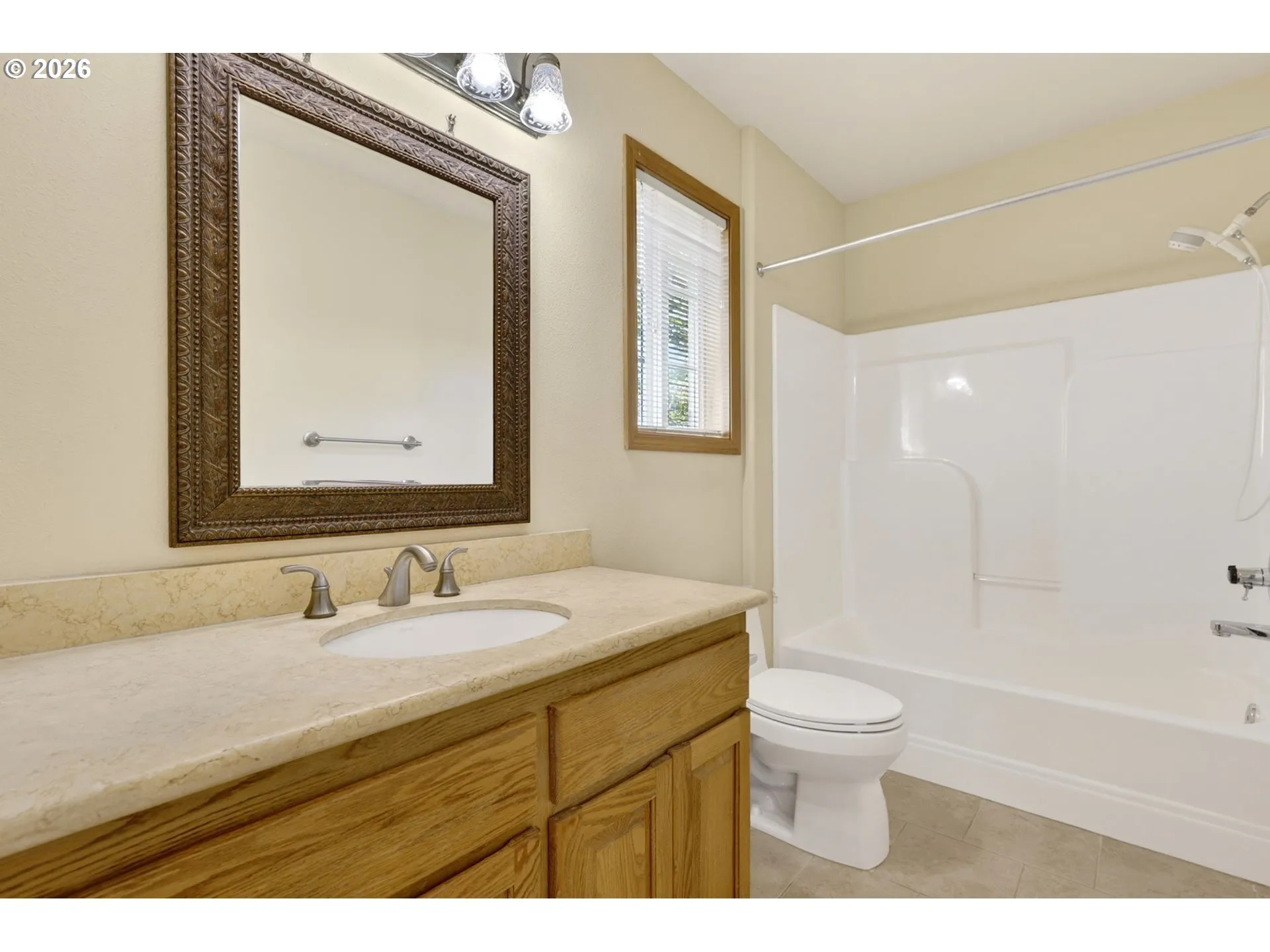 Bathroom-Upper