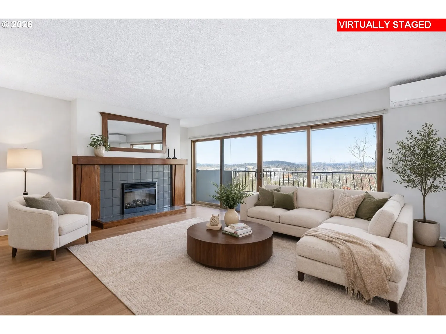 Living Room-Fireplace