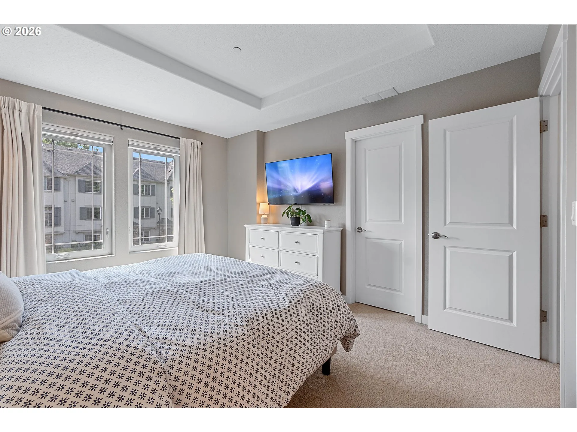 Bedroom, Primary