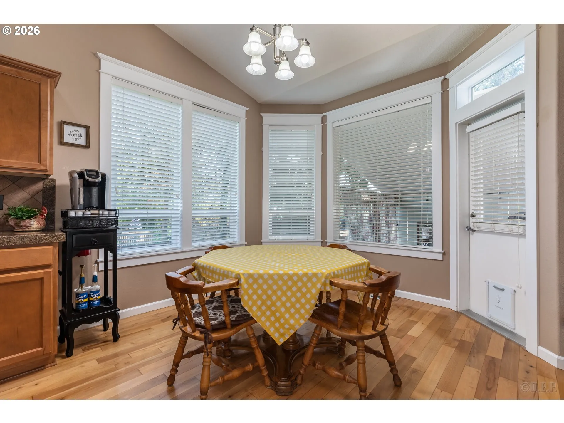 Kitchen/Nook-Eating Area