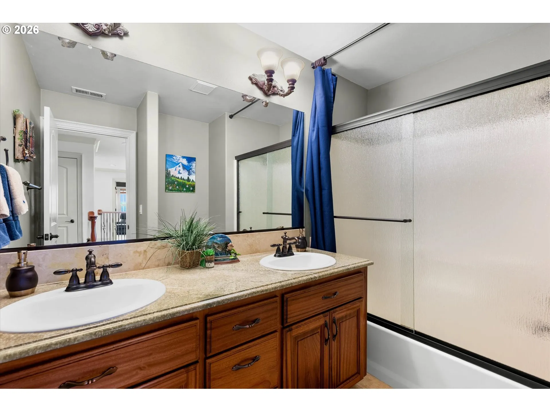 Bathroom-Upper