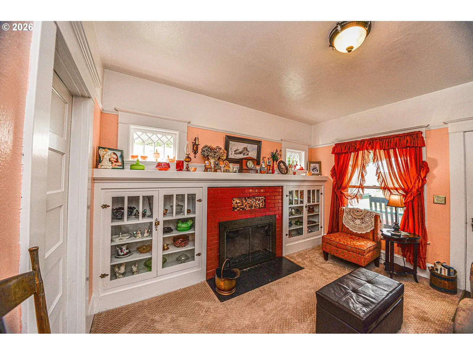 Living Room-Built-In Shelving