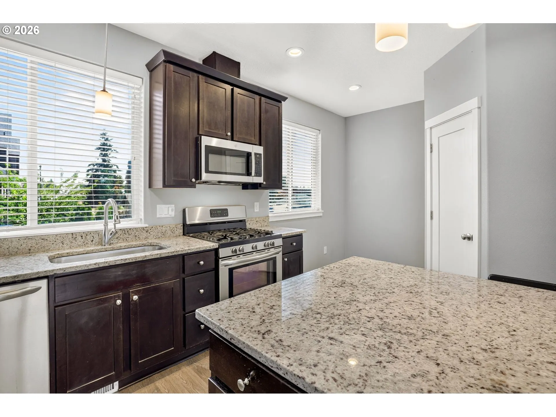 Kitchen-Eating Area