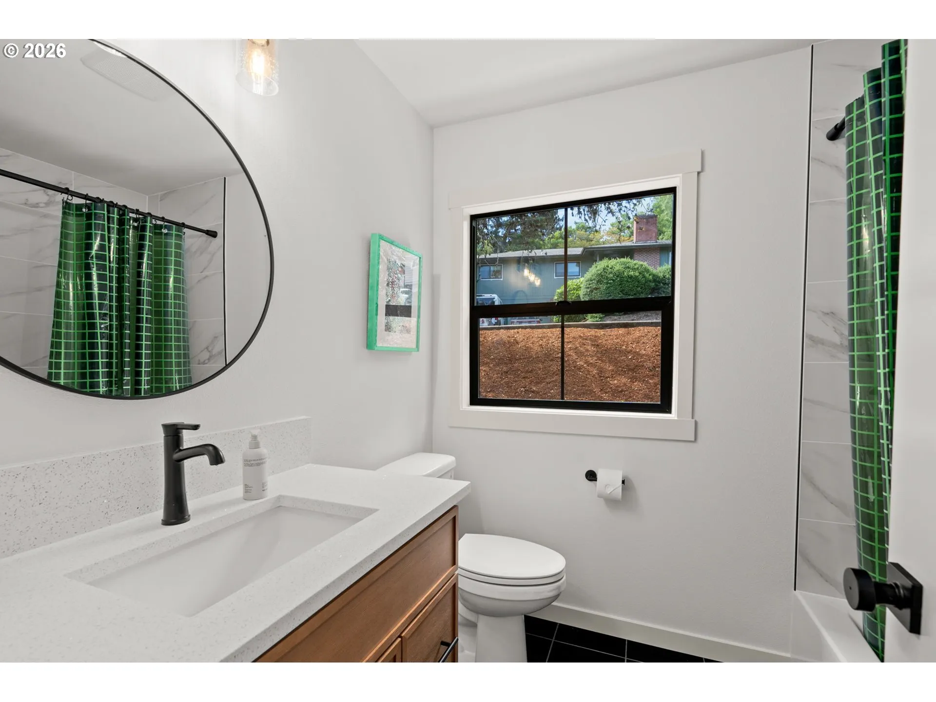 Bathroom, Attached-Main