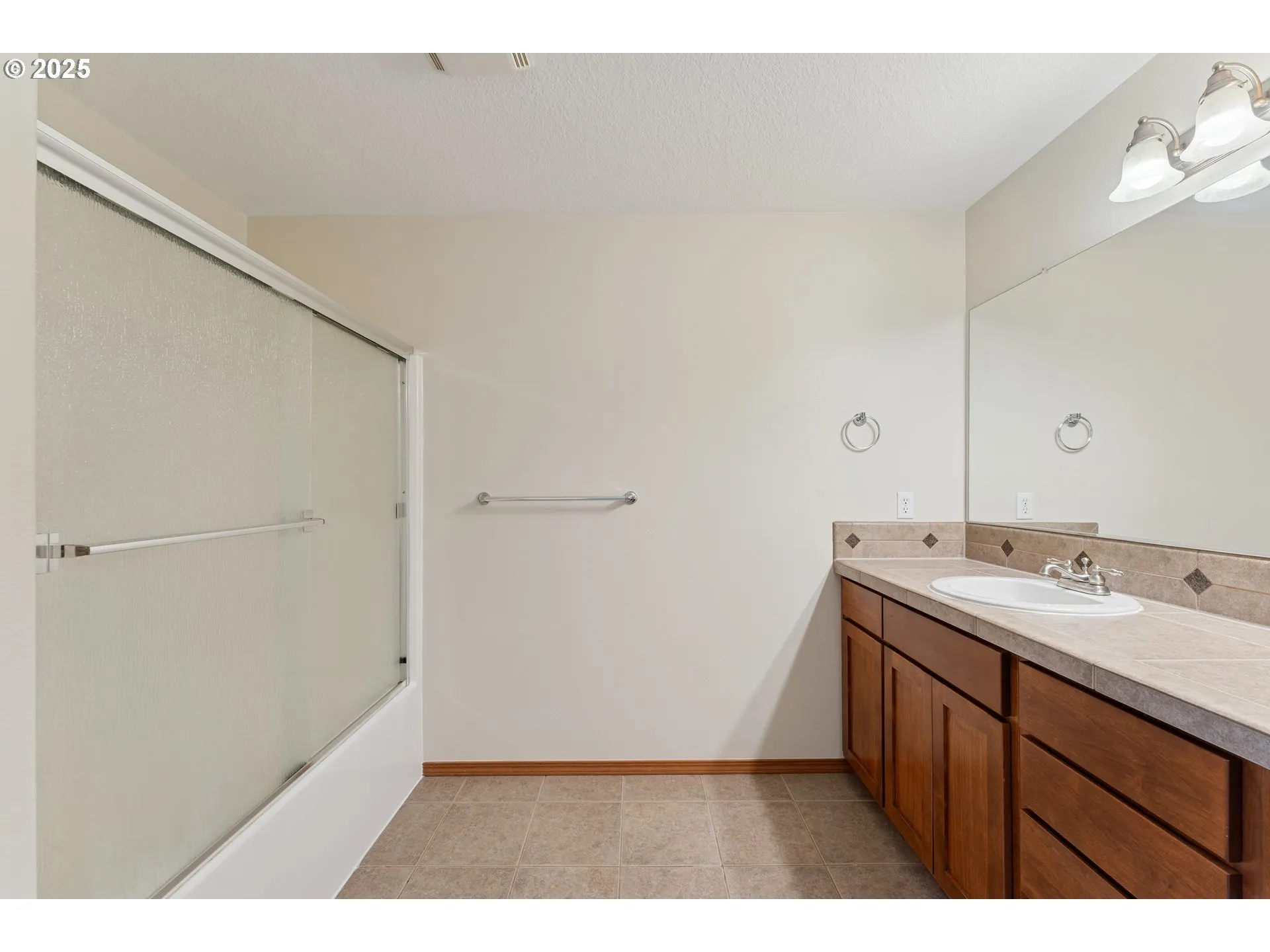 Owner's Suite Bathroom-Full Bathroom