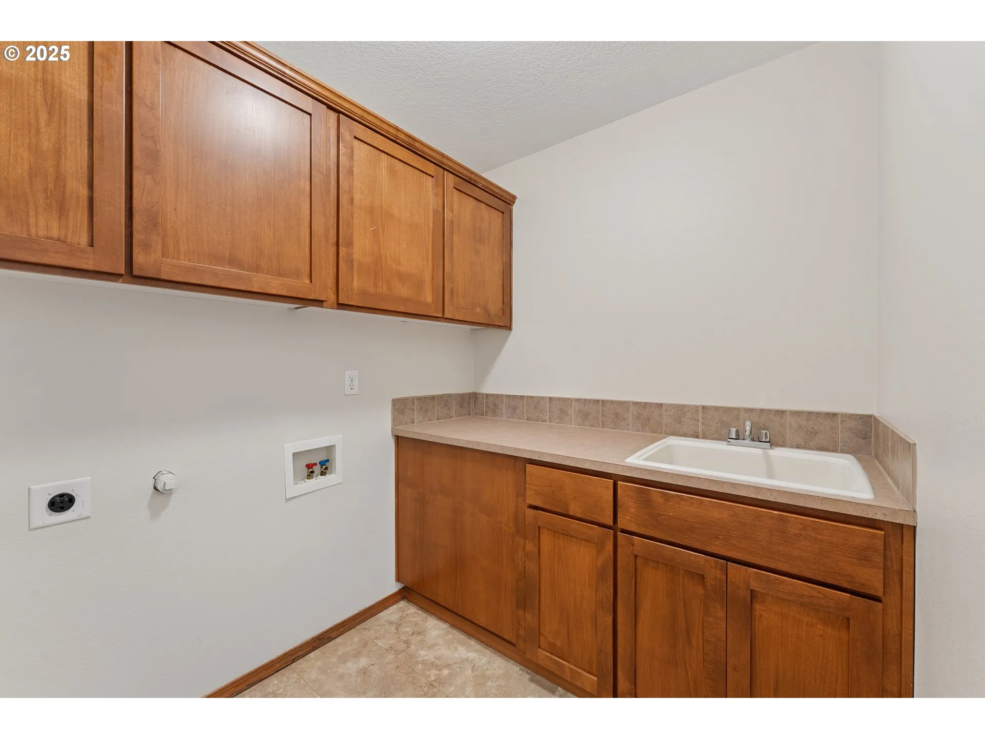 Laundry-Upper