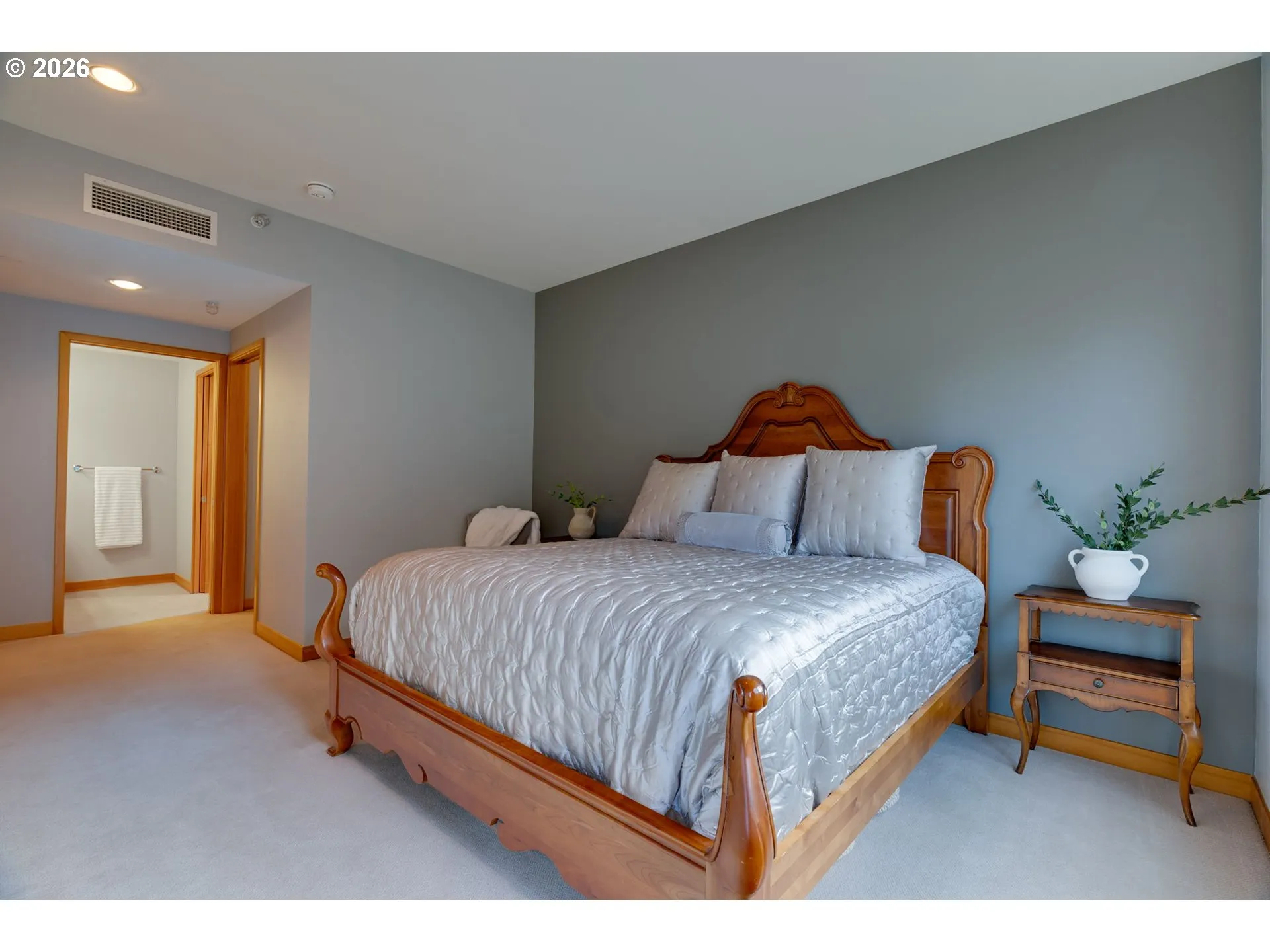Bedroom, Primary